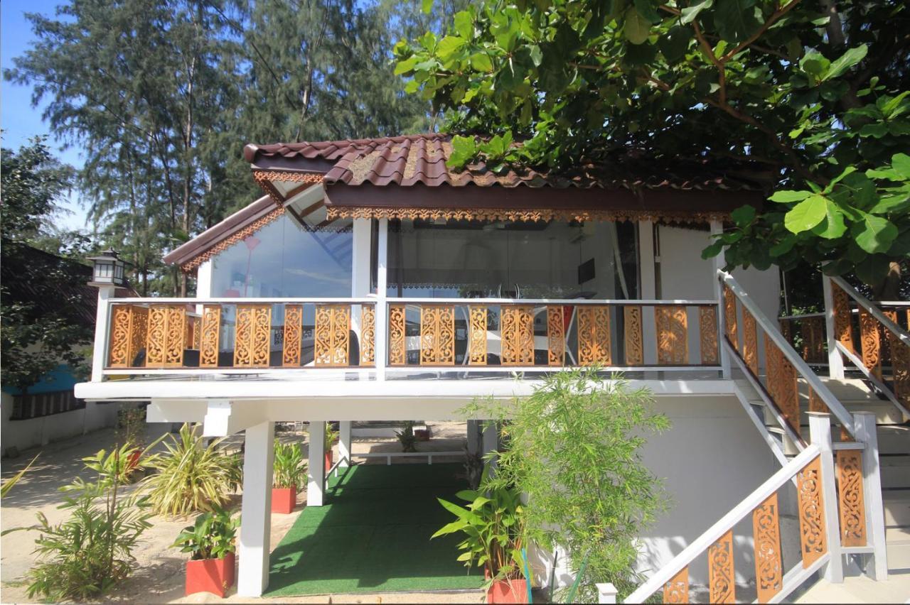 Phangan Cove Beach Resort 스리타누 외부 사진