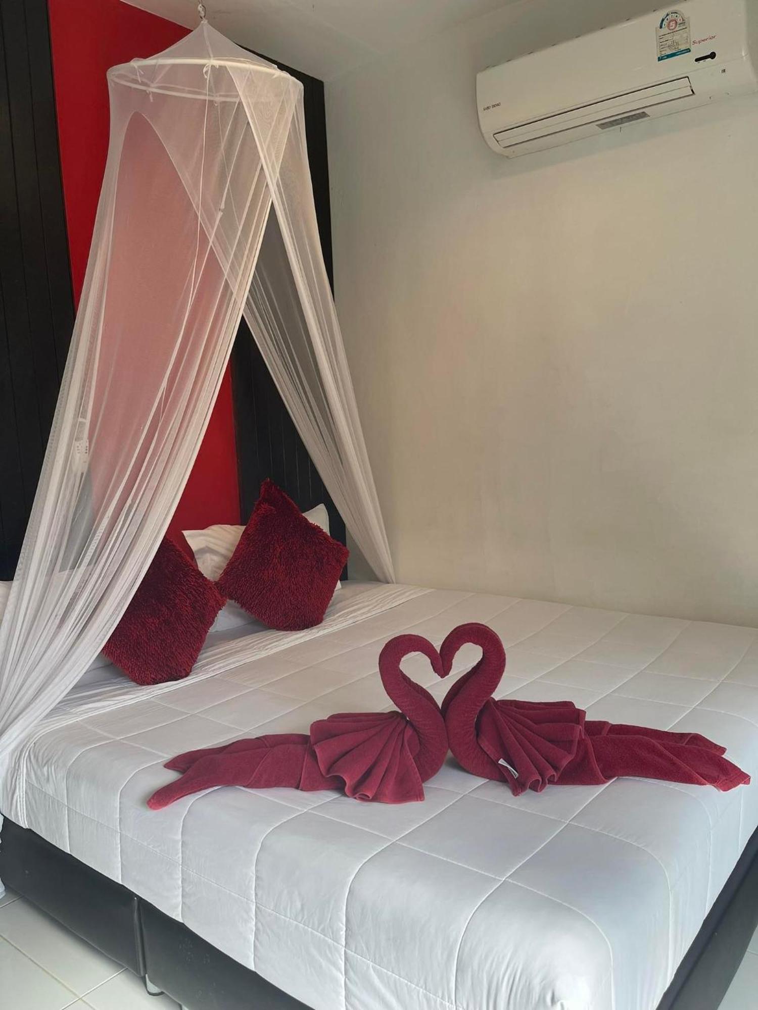 Phangan Cove Beach Resort 스리타누 외부 사진